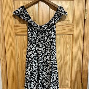 Old Navy B&W Floral Sundress